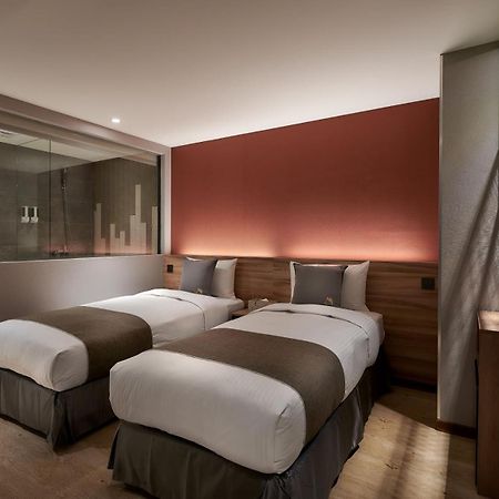 มูซิก โฮเต็ล - สีเหมิน สเตชั่น Hotel ไทเป ภายนอก รูปภาพ